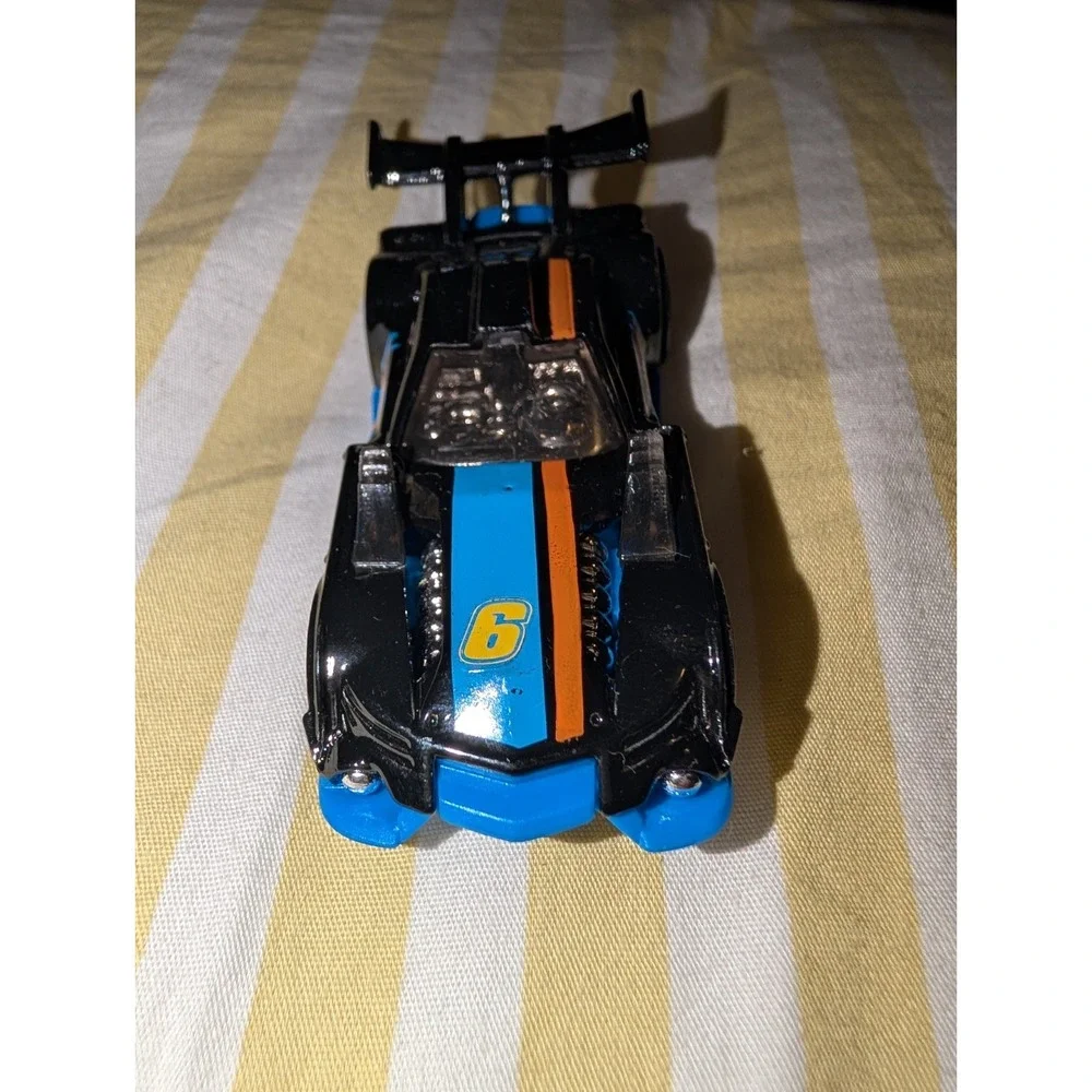 Hot Wheels GT Hunter Black 6 Racing Series 2015 Diecast Car 1:64 Scale